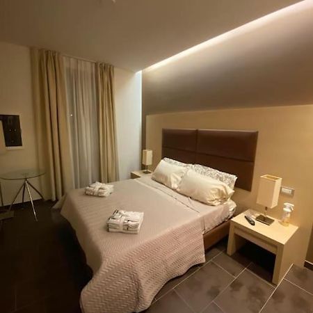 Appartamento Milano Ieo Prada Milão Exterior foto